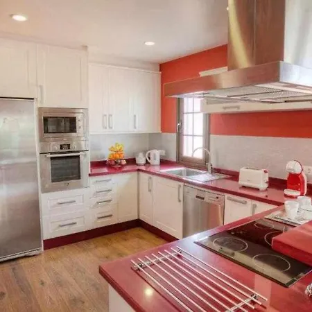 Cobas Con Piscina Y Privada Вилла