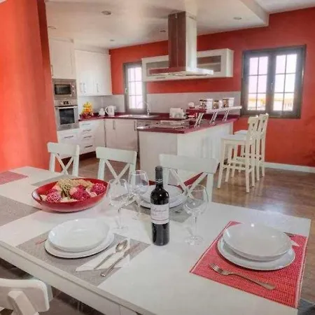 Вилла Cobas Con Piscina Y Privada *